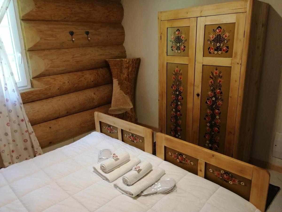 Chalet Le Dorf Noetsch Bagian luar foto