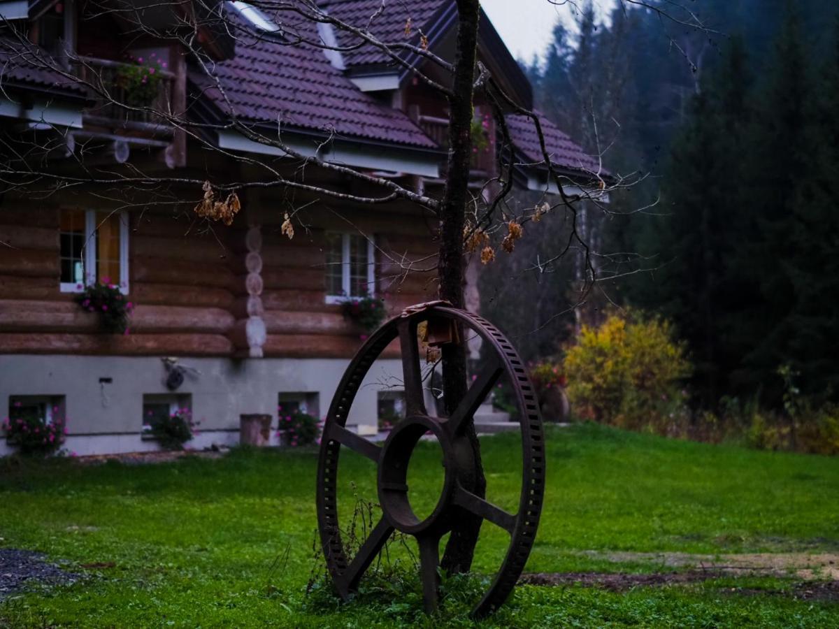 Chalet Le Dorf Noetsch Bagian luar foto